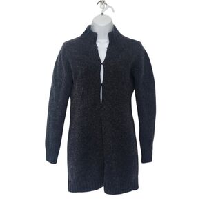 Gap Slim Hook-Front Cardigan Sweater 100% Lambswool Size Small Charcoal Gray.
